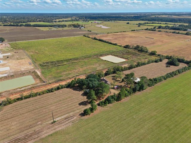 29211 Castle Road, Waller, TX 77484