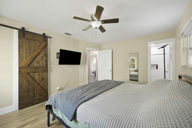 837 W Jasmine Dr, West Palm Beach, FL 33403