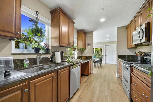 837 W Jasmine Dr, West Palm Beach, FL 33403