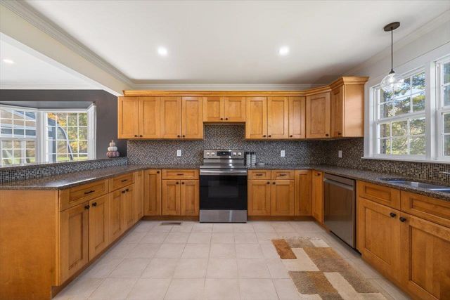 144 ORR DR, Fishersville, VA 22939