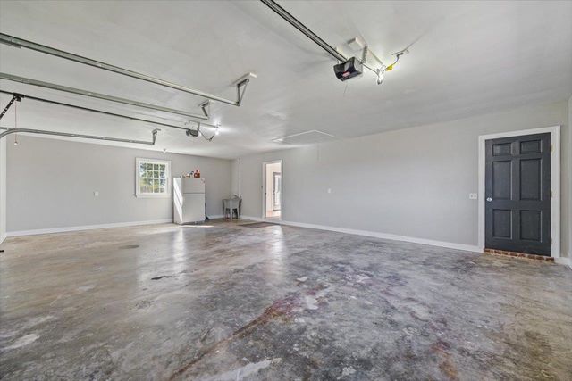 144 ORR DR, Fishersville, VA 22939