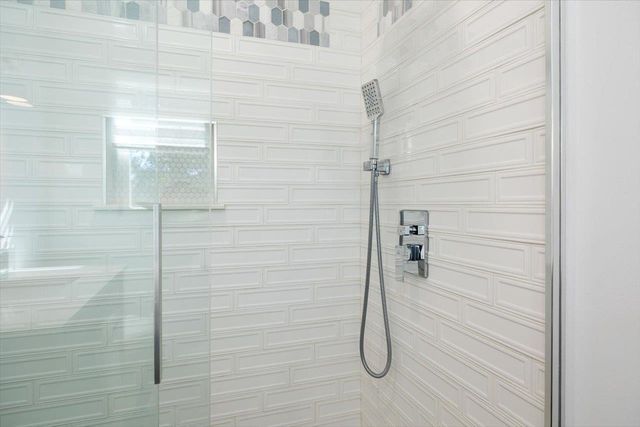 144 ORR DR, Fishersville, VA 22939