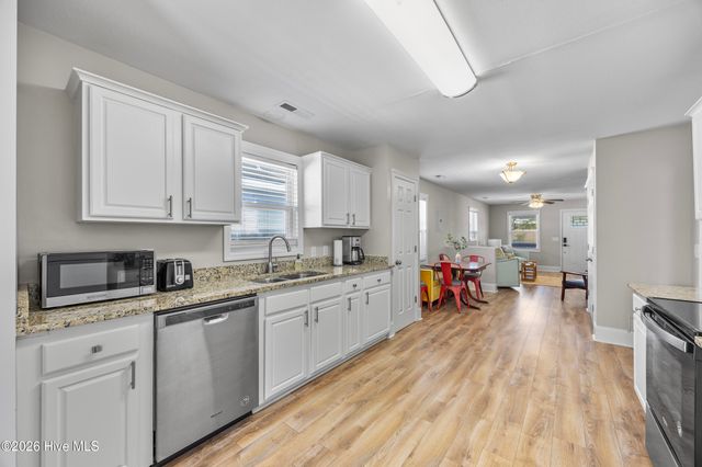 1112 S 10th Street, Wilmington, NC 28401