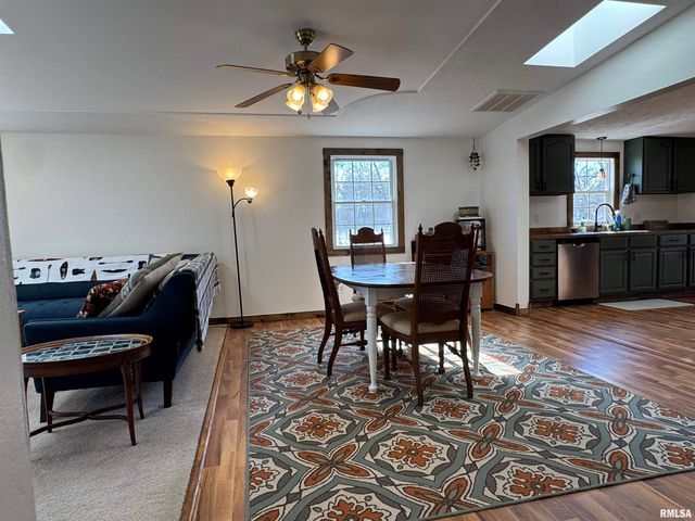 4140 Selfick Lane, Springfield, IL 62702