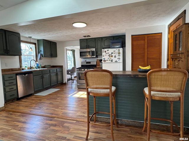 4140 Selfick Lane, Springfield, IL 62702