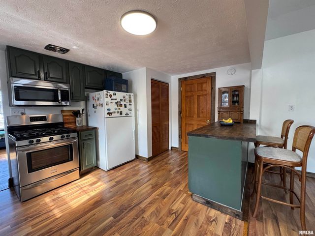 4140 Selfick Lane, Springfield, IL 62702