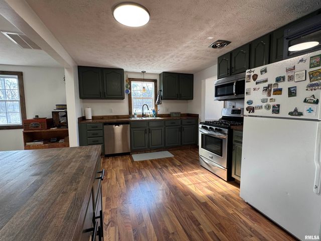 4140 Selfick Lane, Springfield, IL 62702