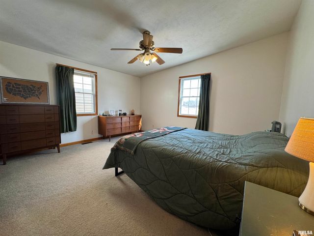 4140 Selfick Lane, Springfield, IL 62702