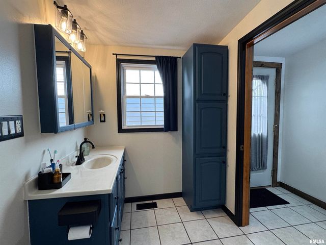 4140 Selfick Lane, Springfield, IL 62702