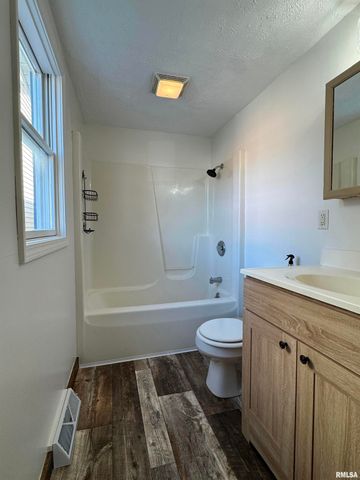 4140 Selfick Lane, Springfield, IL 62702