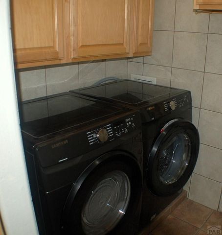 431 N Desert Cove Dr, Pueblo West, CO 81007