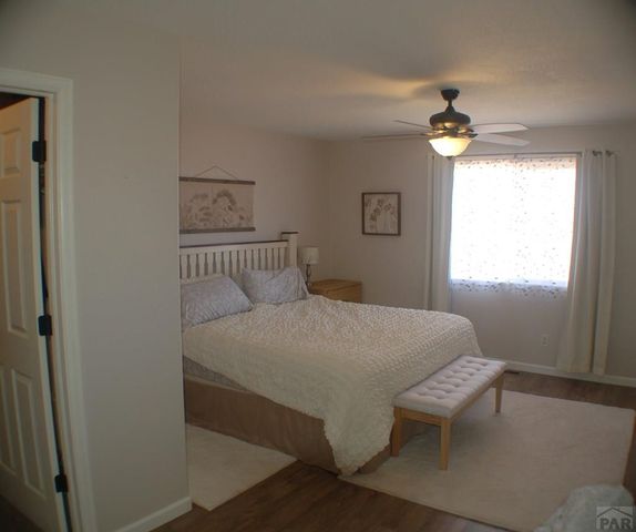 431 N Desert Cove Dr, Pueblo West, CO 81007