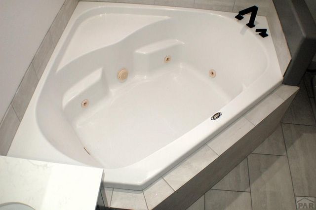 431 N Desert Cove Dr, Pueblo West, CO 81007