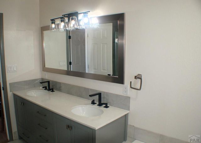 431 N Desert Cove Dr, Pueblo West, CO 81007