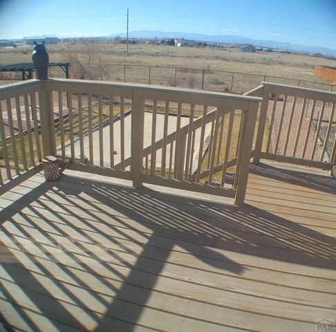 431 N Desert Cove Dr, Pueblo West, CO 81007