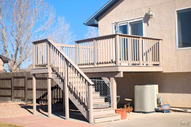 431 N Desert Cove Dr, Pueblo West, CO 81007