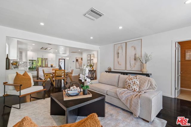4460 Stansbury Avenue, Sherman Oaks, CA 91423