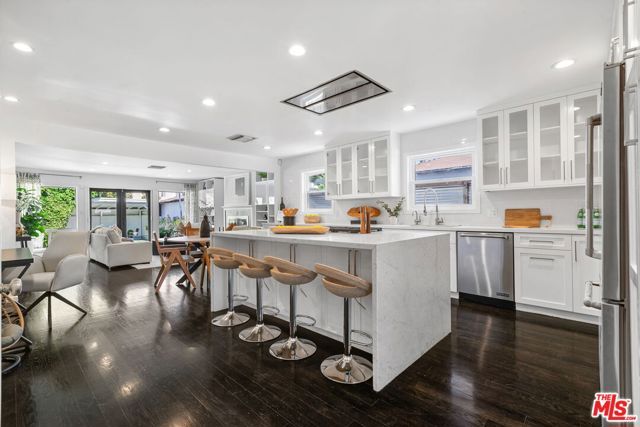 4460 Stansbury Avenue, Sherman Oaks, CA 91423