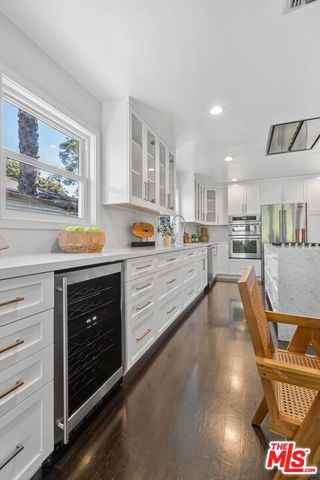 4460 Stansbury Avenue, Sherman Oaks, CA 91423
