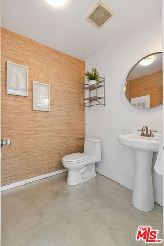 4460 Stansbury Avenue, Sherman Oaks, CA 91423