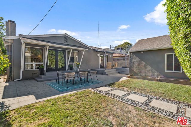4460 Stansbury Avenue, Sherman Oaks, CA 91423