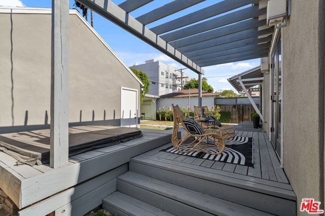 4460 Stansbury Avenue, Sherman Oaks, CA 91423