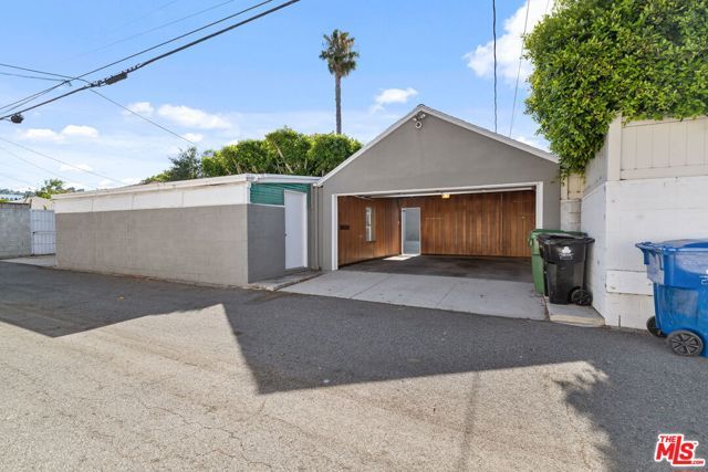 4460 Stansbury Avenue, Sherman Oaks, CA 91423