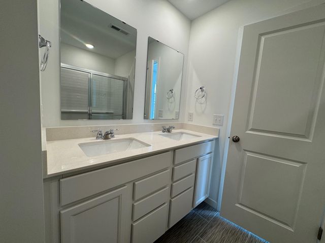 4861 Island Park Drive, Woodbury, MN 55129