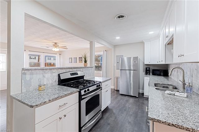 1429 Baychester AVE, Norfolk, VA 23503