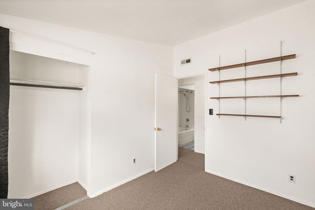 208 GLOUCESTER DR, Glen Burnie, MD 21061