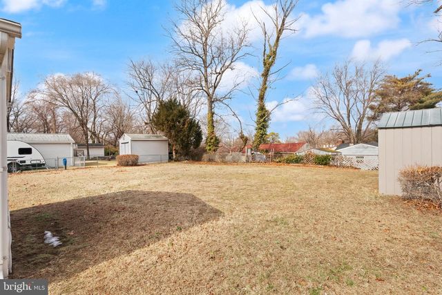 208 GLOUCESTER DR, Glen Burnie, MD 21061