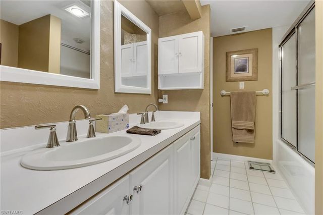 4811 S Landings DR # 202, Fort Myers, FL 33919