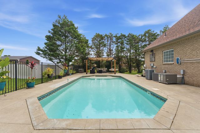 2725 Aristocrate Dr, Murfreesboro, TN 37128