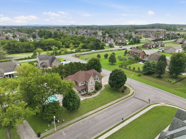 2725 Aristocrate Dr, Murfreesboro, TN 37128