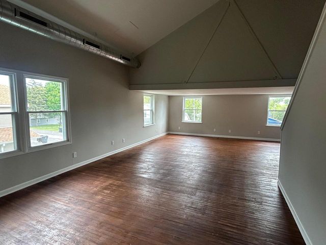 8216 199th AVENUE, Bristol, WI 53104