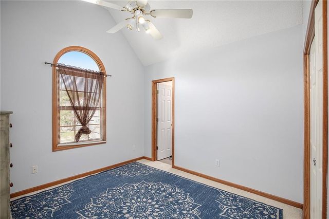 4001 NE 60th Terrace, Gladstone, MO 64119