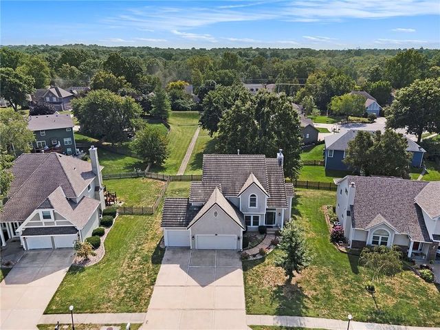 4001 NE 60th Terrace, Gladstone, MO 64119