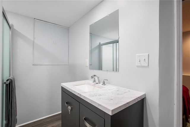 4001 NE 60th Terrace, Gladstone, MO 64119