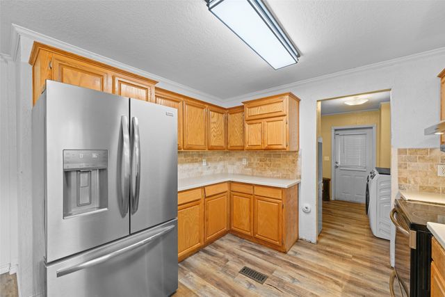 130 Private Road 6453, Palestine, TX 75803