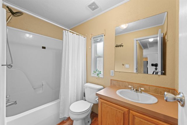 130 Private Road 6453, Palestine, TX 75803