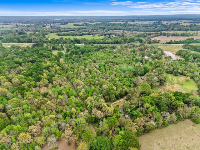 130 Private Road 6453, Palestine, TX 75803