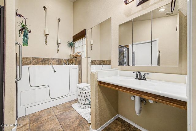 6374 W FIREBIRD Drive, Glendale, AZ 85308