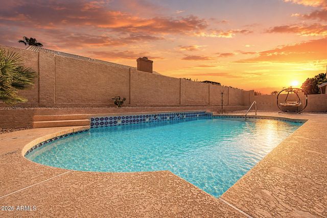 6374 W FIREBIRD Drive, Glendale, AZ 85308