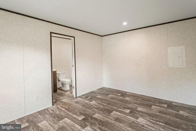 1811 N DELSEA DR #4, Vineland, NJ 08360