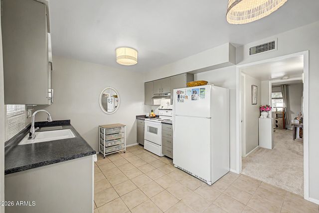 10547 W COGGINS Drive, Sun City, AZ 85351