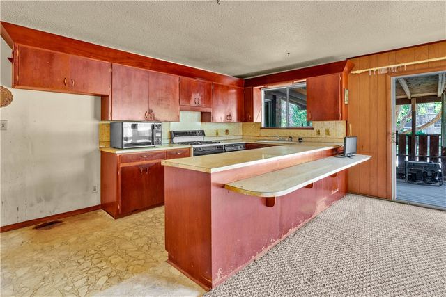 1165 Overcrest Street, Fayetteville, AR 72703