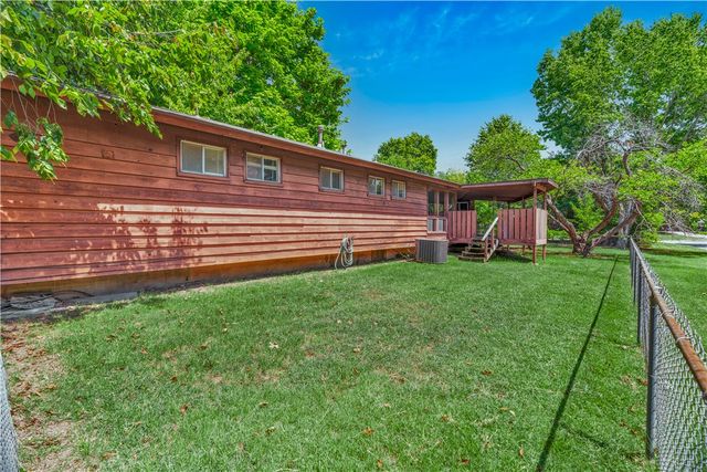1165 Overcrest Street, Fayetteville, AR 72703