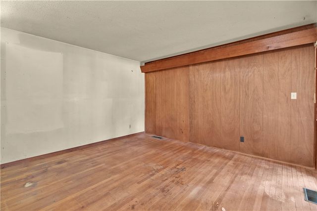 1165 Overcrest Street, Fayetteville, AR 72703