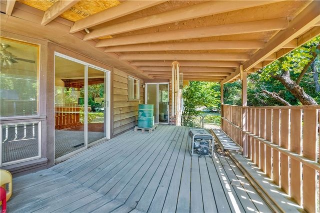 1165 Overcrest Street, Fayetteville, AR 72703