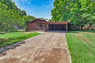 1165 Overcrest Street, Fayetteville, AR 72703